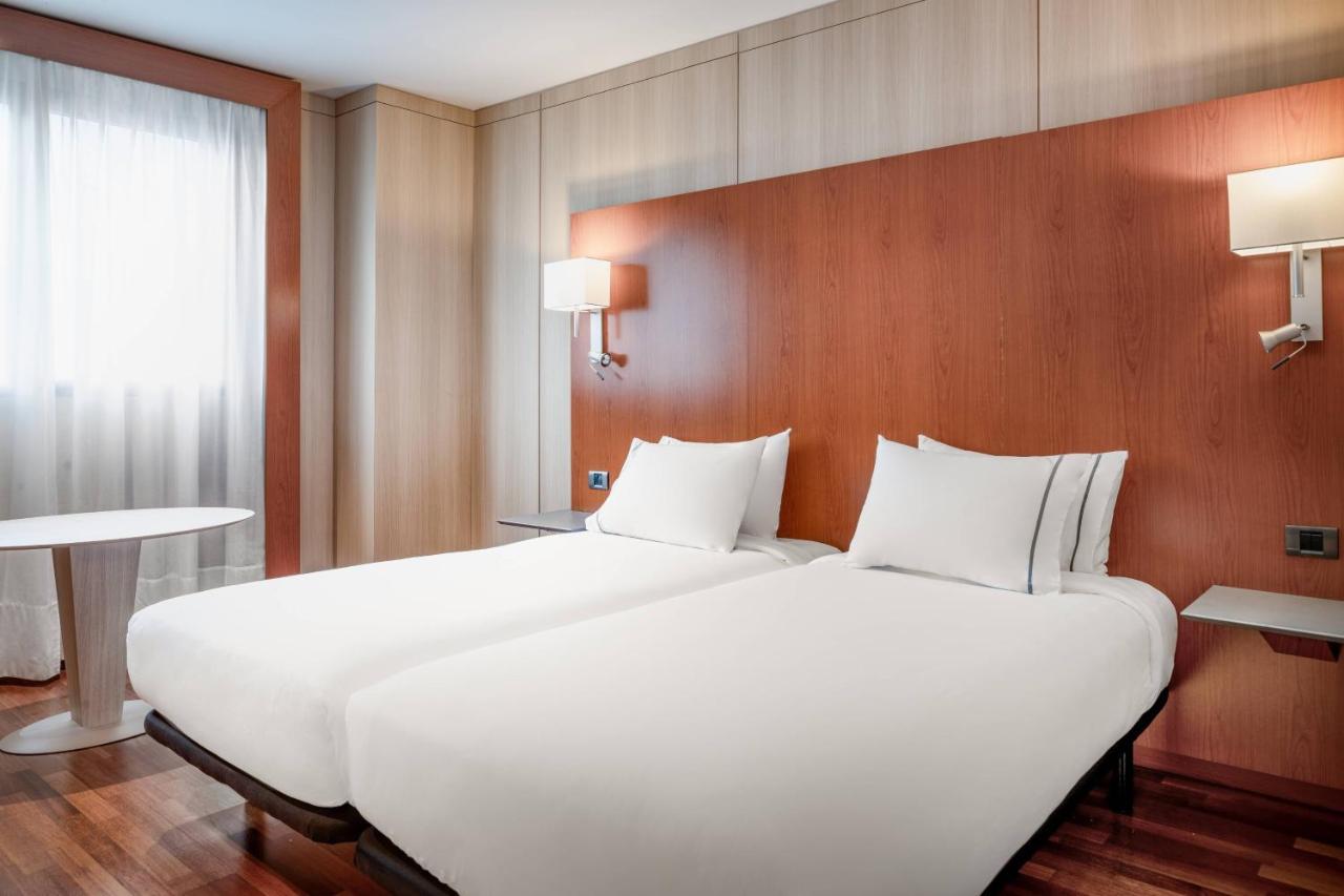 Ac Hotel Huelva By Marriott מראה חיצוני תמונה