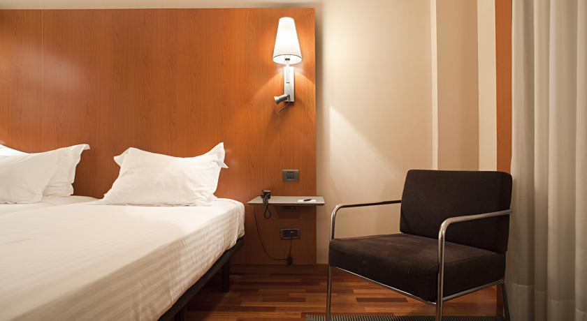 Ac Hotel Huelva By Marriott מראה חיצוני תמונה