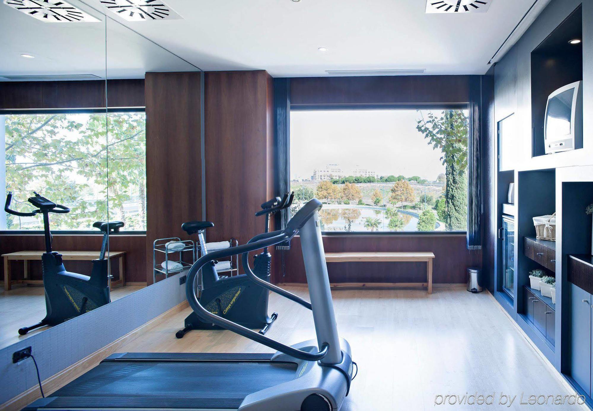 Ac Hotel Huelva By Marriott מראה חיצוני תמונה