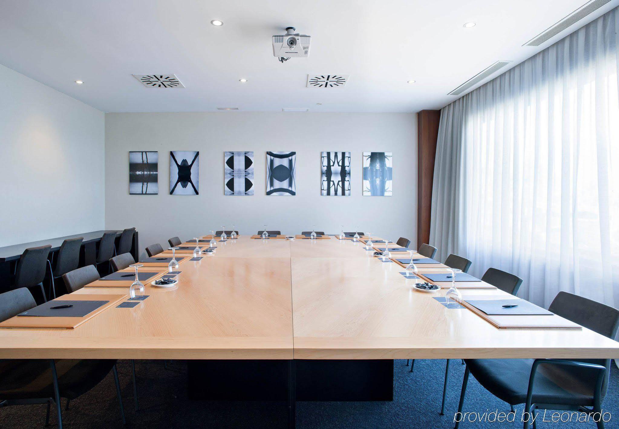 Ac Hotel Huelva By Marriott מראה חיצוני תמונה